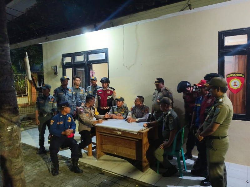 Patroli Malam Aman Nusa l 2025, Polsek Kepulauan Seribu Utara Bersama TNI dan Stakeholder Jaga Keamanan