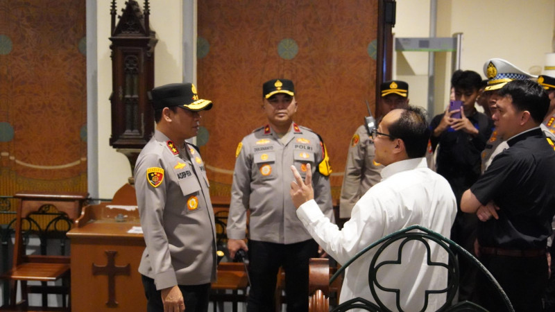 Jaga Ibadah dan Perjalanan Warga, Polda Metro Jaya Siagakan Ribuan Personel Selama Natal dan Tahun Baru