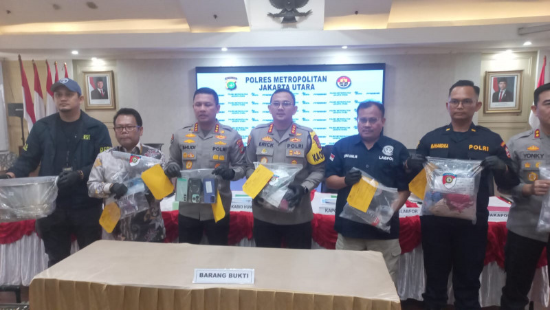 Polres Metro Jakarta Utara Ungkap Kasus Pembunuhan Berencana Satu Keluarga di Warakas, Tiga Orang Tewas Diracun