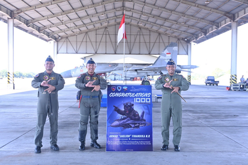 Tiga Penerbang Skadron Udara 11 Torehkan Prestasi Gemilang, Raih 1.000 Jam Terbang dan Terbang Solo Sukhoi Su-27/30
