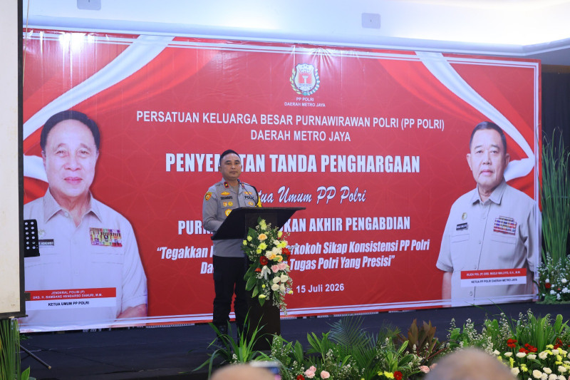 Wakapolda Metro Jaya Sematkan Penghargaan Tridharma kepada 25 Pengurus PP Polri