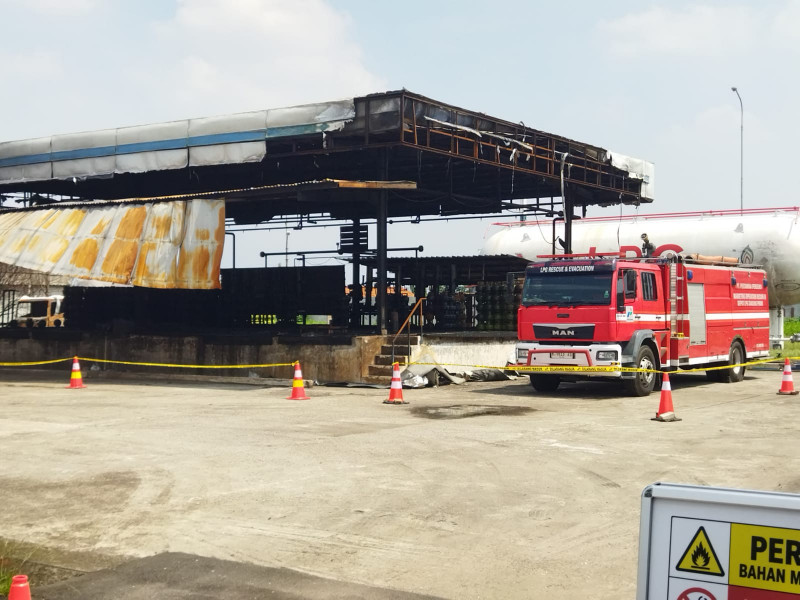 SINERGITAS TNI POLRI MONITORING EVAKUASI LPG PASCA INSIDEN KEBAKARAN SPBE PT INDOGAS ANDALAN KITA CIMUNING