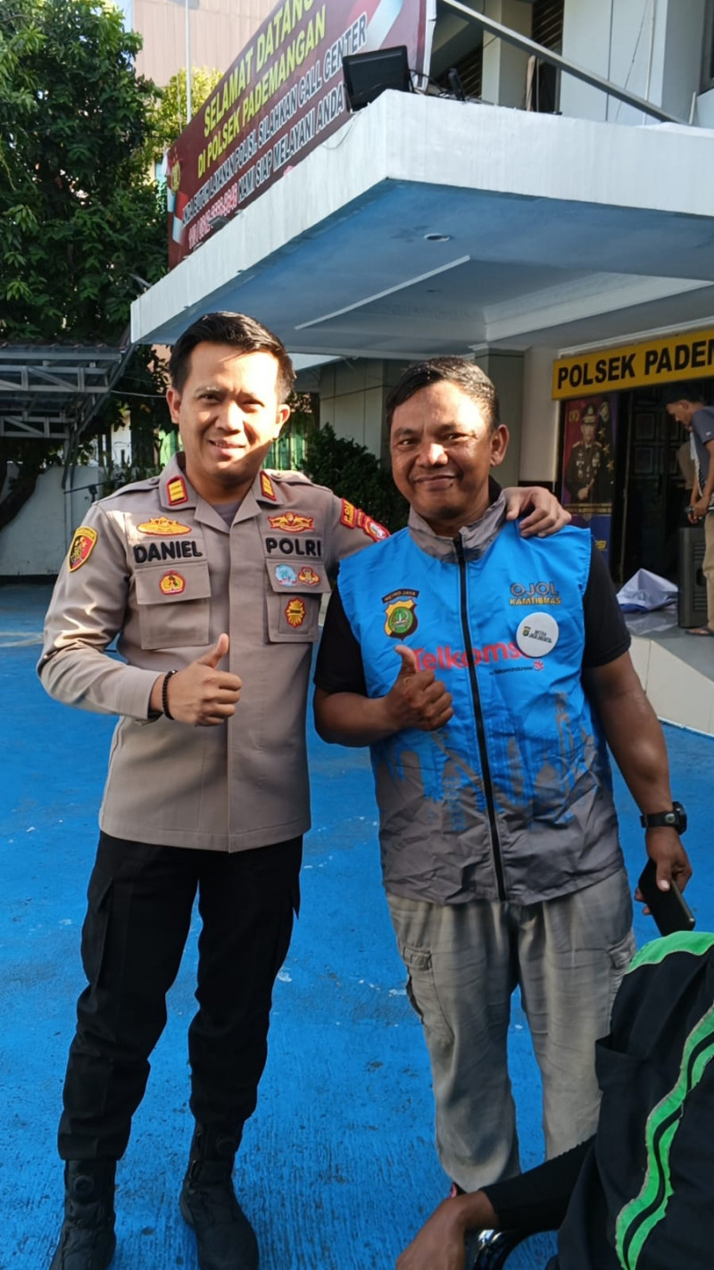 Polsek Pademangan Gelar Jum’at Peduli dan Ngopi Kamtibmas Bersama Ojol, Perkuat Sinergi Jaga Wilayah
