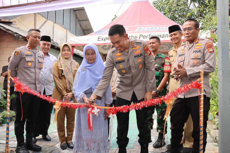 Polres Metro Tangerang Kota Bedah Rumah Warakawuri, Wujud Kepedulian kepada Keluarga Purnawirawan Polri