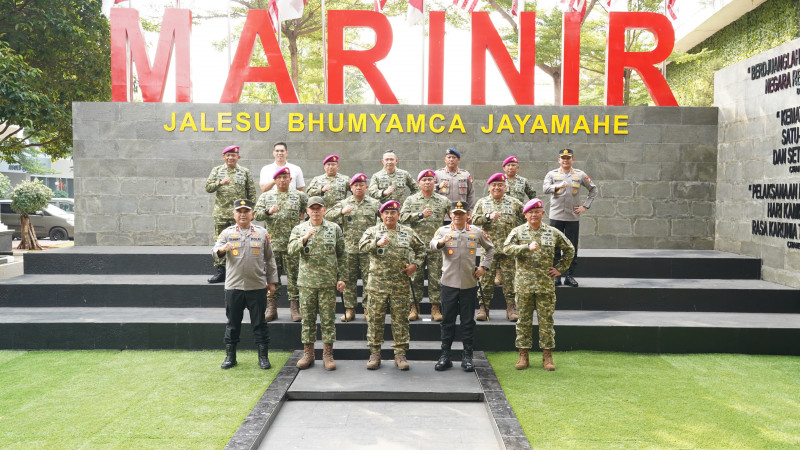 Perkuat Sinergi TNI- POLRI Kapolda Metro Jaya dan Pangdam Jaya Kunjungi Pangkormar