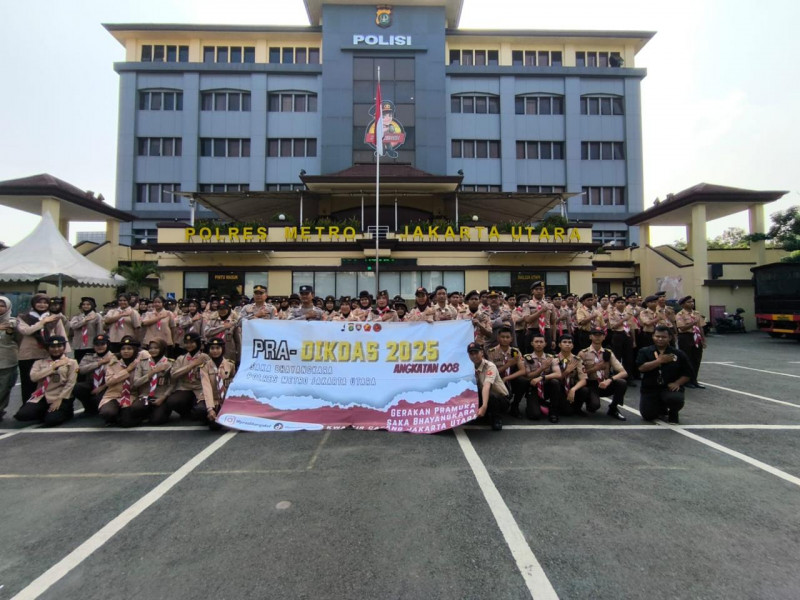 Pra-Dikdas Saka Bhayangkara Angkatan 008 Polres Metro Jakarta Utara Bentuk Generasi Muda Disiplin dan Berkarakter