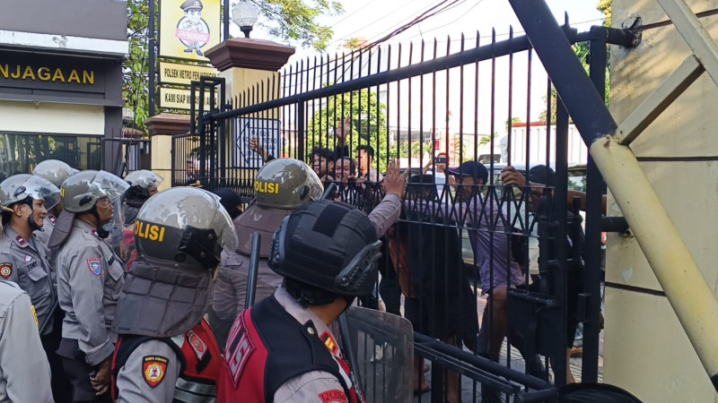 Sinergi Jaga Jakarta, Polsek Metro Penjaringan Gelar Apel dan Simulasi Sabuk Kamtibmas Bersama Warga