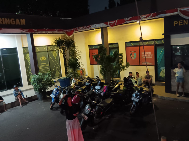 Polsek Metro Penjaringan Intensifkan KRYD, Tujuh Motor Diamankan dalam Patroli Antitawuran