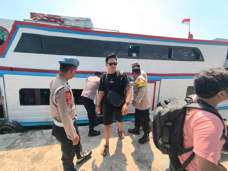 Jakarta On The Spot di Hari Minggu, Polres Kepulauan Seribu Utamakan Pelayanan Humanis dan Kenalkan Layanan Polisi 110