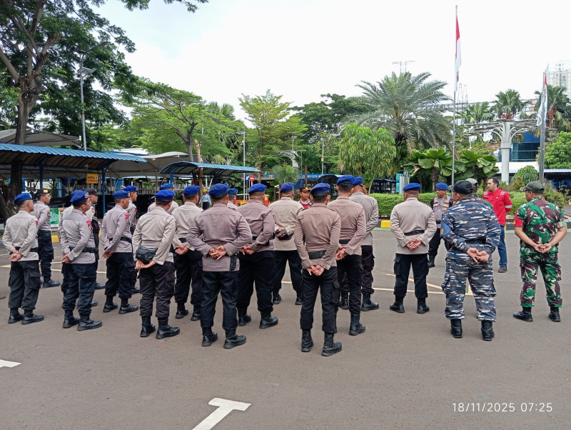 Aksi Greenpeace di Perairan PLTGU Muara Karang Berjalan Kondusif, Polsek Metro Penjaringan Lakukan Pengamanan Ketat
