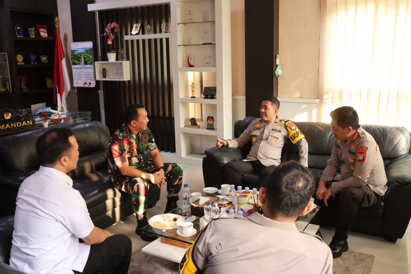 Kapolres Metro Tangerang Kota Pererat Sinergi dengan Dandim 0506/Tangerang, Komitmen Jaga Kondusivitas Tangerang Raya