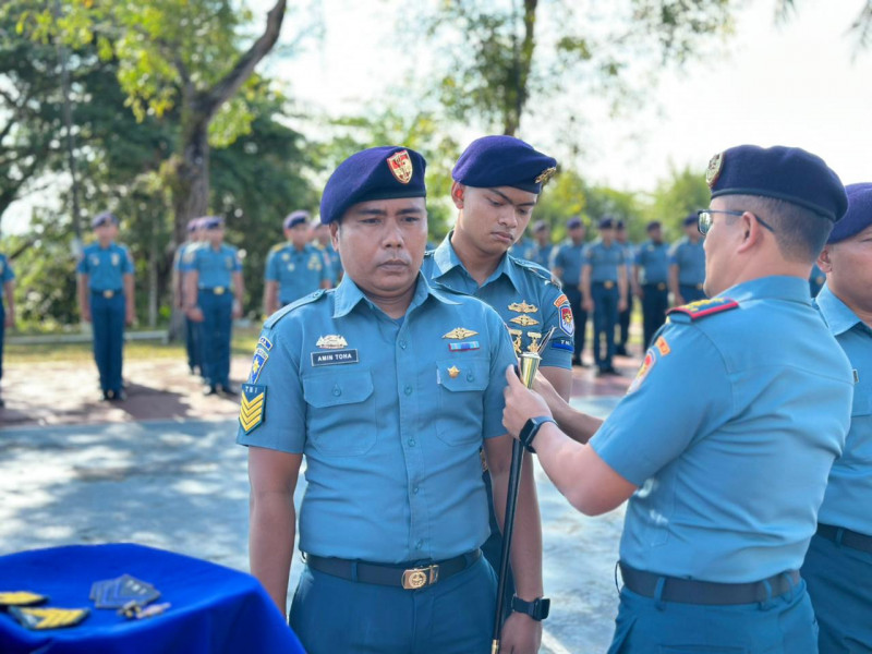 Lanal Dabo Singkep Gelar Upacara Kenaikan Pangkat Personel Periode 1 April 2026