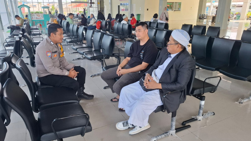 Bhabinkamtibmas Pulau Tidung Sambang Warga Lewat Jakarta On The Spot, Sosialisasikan Layanan Polri 110