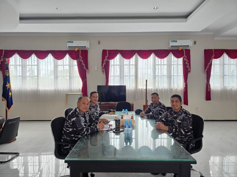 Dankodaeral lX Ambon Terima Courtesy Call Danguskamla Ko armada lll di Mako Kodaeral lX Ambon