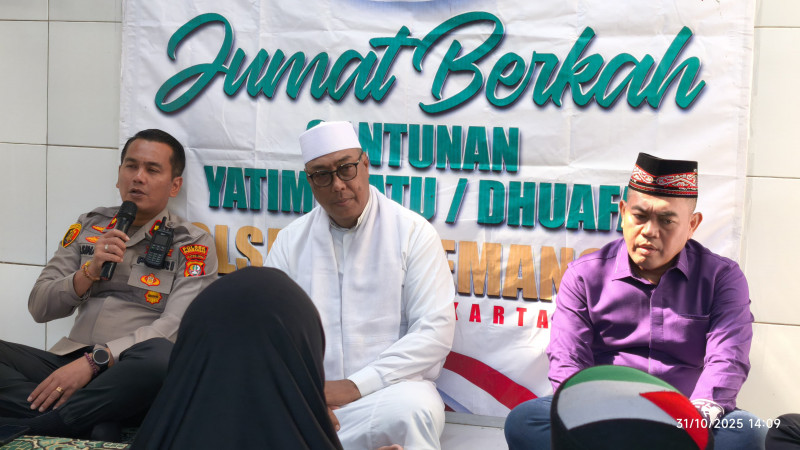 Kapolsek Pademangan Gelar Jumat Berkah dan Santunan Untuk Anak Yatim Serta Dhuafa
