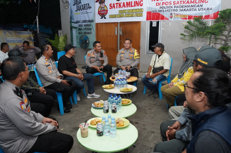 Kapolres Metro Jakarta Utara Tinjau Satkamling di Ancol, Tekankan Kolaborasi Jaga Keamanan