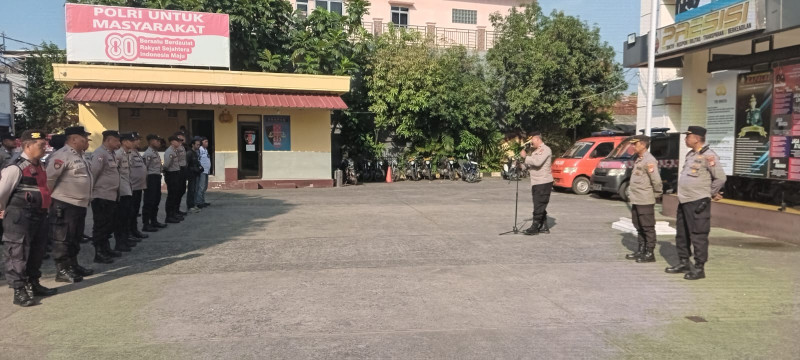 Polsek Koja Gelar Apel Pengamanan Gereja, Pastikan Ibadah Natal Berjalan Aman dan Kondusif