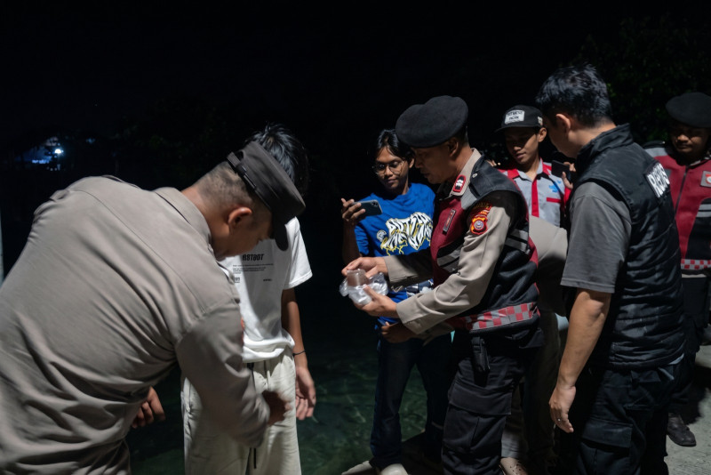 Patroli Malam Jakarta On The Spot di Pulau Tidung, Polisi Ingatkan Warga Manfaatkan Layanan 110