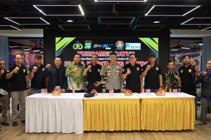Semarakkan HUT Bhayangkara ke-80, Polres Metro Bekasi Kota Gelar Turnamen Catur dan Domino Piala Kapolres