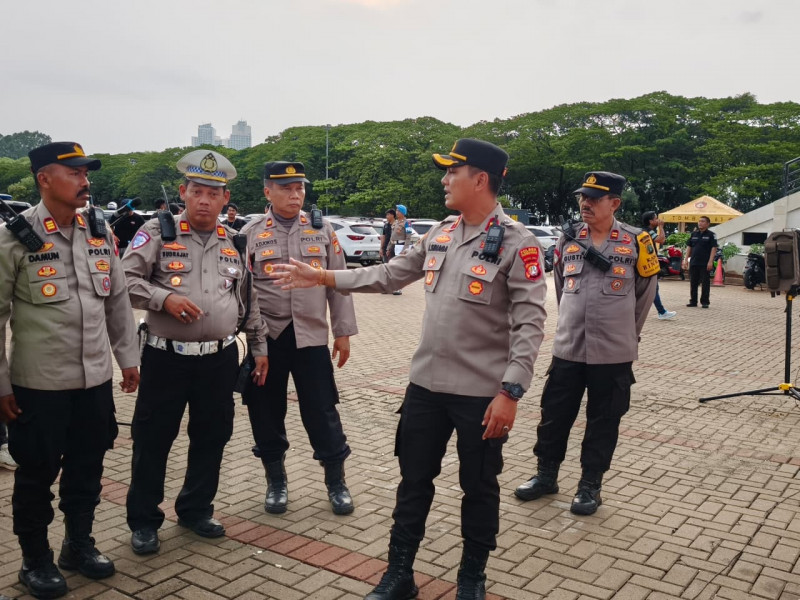 110 Personel Polres Metro Jakarta Utara Gelar TWG dan Apel Pengamanan Hari Kedua Konser Scream Or Dance 2025 di Ancol