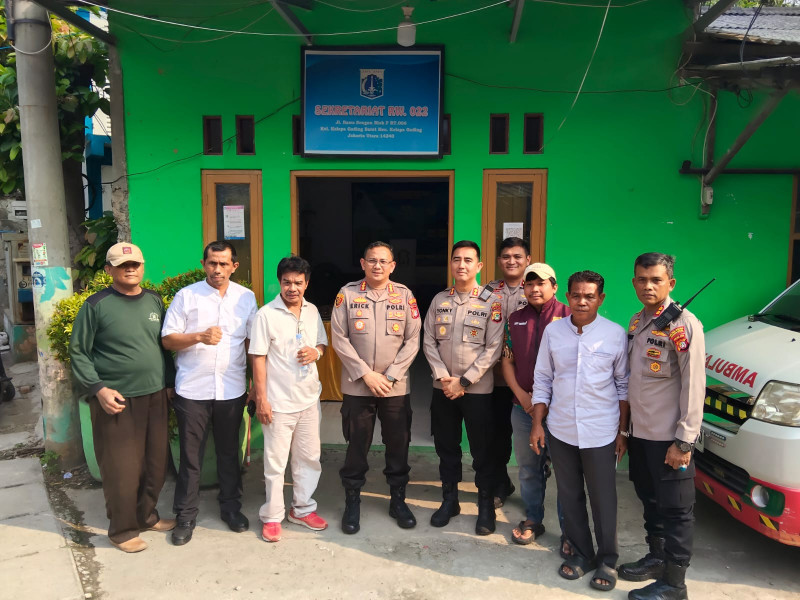 On The Spot Jaga Jakarta, Kapolres Metro Jakarta Utara Ajak Warga Kelapa Gading Barat Perkuat Sinergi Keamanan Lingkungan