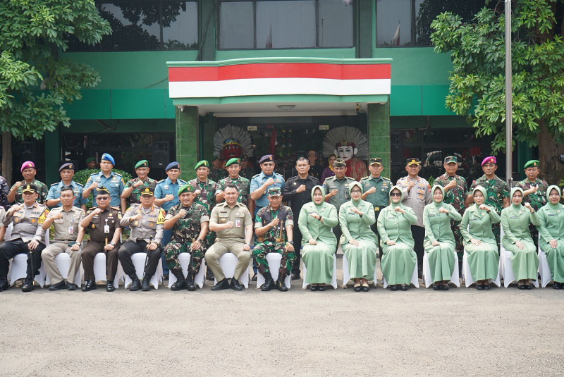 Kapolres Metro Jakarta Utara Hadiri Kunjungan Kerja Danrem 0502/Wkr Bersama Forkopimko di Kodim 0502/JU