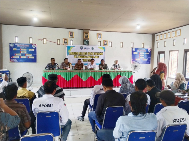 Babinpotmar Posal Linau Lanal Bengkulu Hadiri Pertemuan Lintas Sektor Puskesmas Linau di Desa Bakal Makmur