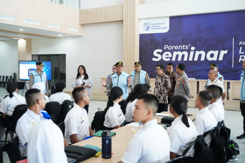 Polri Kukuhkan LP-KTB, Bangun Tata Kelola Sekolah Unggulan Bertaraf Internasional untuk Cetak Pemimpin Masa Depan