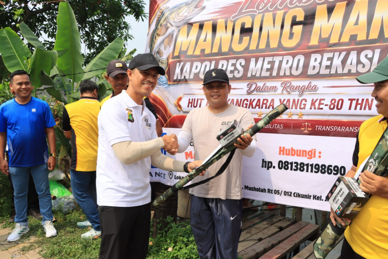 Mancing Mania Sambut HUT Bhayangkara ke-80, Kapolres Metro Bekasi Kota Pererat Kedekatan dengan Warga