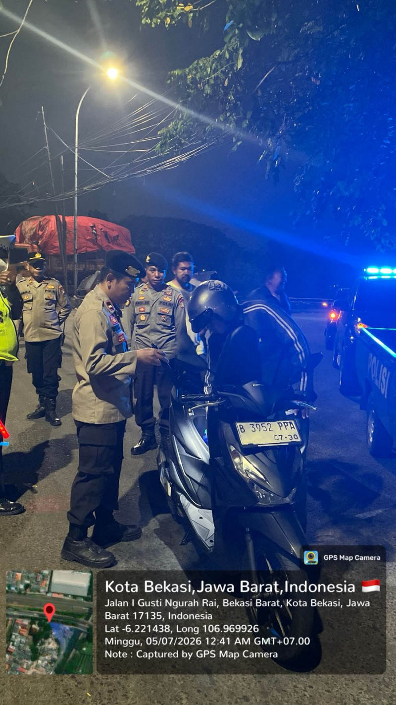Jaga Jakarta On The Spot, Kapolsek Bekasi Barat Pimpin KRYD dan Razia Stasioner Cegah Tawuran