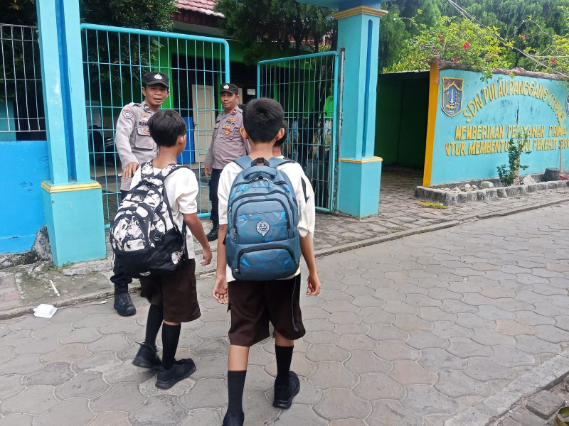 Polres Kepulauan Seribu Rutin Gelar Strong Point di Dermaga dan Sekolah, Kapolres Tekankan Keselamatan dan Perlindungan Anak