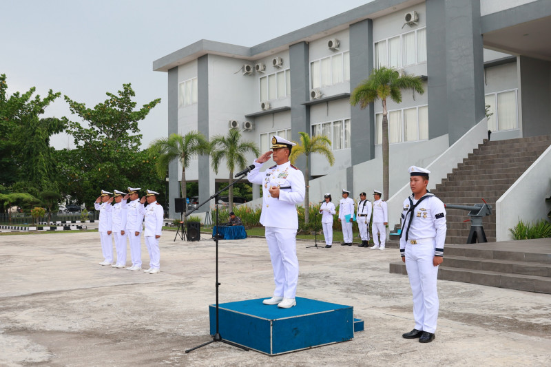 Teladani dan Amalkan Nilai Luhur Pancasila Pangkalan TNI Angkatan Laut Dumai Gelar Upacara Peringatan Hari Kesaktian Pancasila