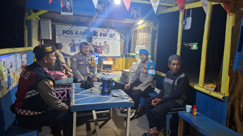 Patroli Malam Jakarta On The Spot, Polsek Kepulauan Seribu Selatan Ajak Warga Manfaatkan Layanan Polisi 110