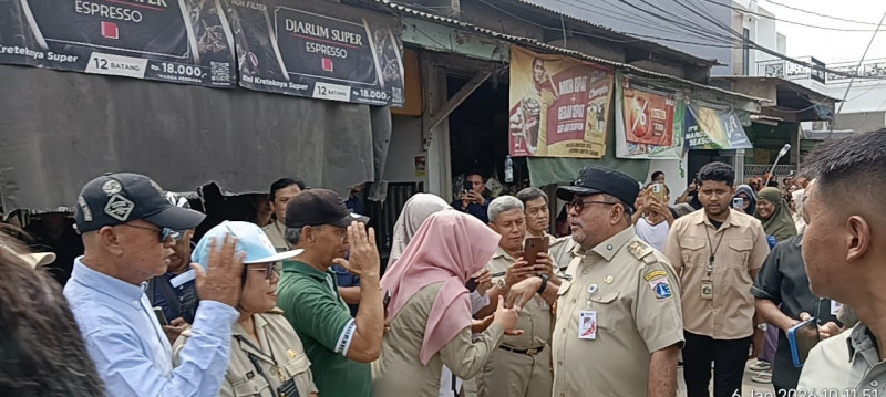 Wagub DKI Jakarta Jenguk Dua Siswa SD Korban Kecelakaan Mobil MBG di Cilincing
