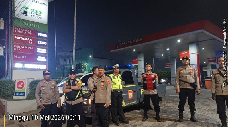 Kapolsek Bekasi Barat Pimpin Patroli Humanis Cegah Tawuran