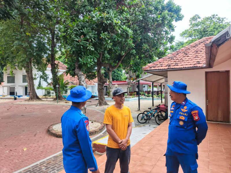 Jakarta On The Spot, Satpolairud Polres Kepulauan Seribu Sosialisasikan Layanan Polisi 110 dan Ajak Nelayan Tolak Alat Tangkap Terlarang