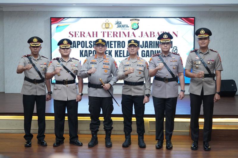 Kapolres Metro Jakarta Utara Pimpin Sertijab Kapolsek Penjaringan dan Kelapa Gading