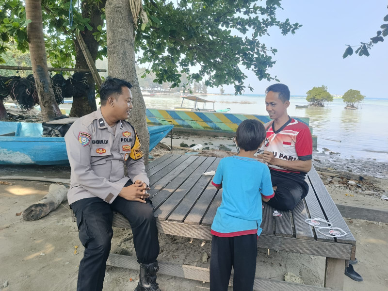 Jakarta On The Spot di Pulau Pari, Bhabinkamtibmas Ajak Warga Manfaatkan Layanan Polri 110