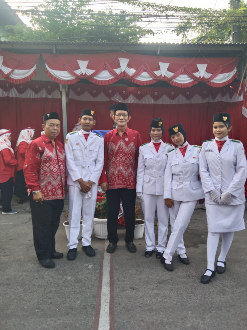 Semarak HUT ke-81 RI, RW 08 Kalibaru Serukan Persatuan dan Bhinneka Tunggal Ika