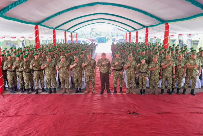 Pastikan Kesiapan Prajurit, Wapang TNI Bersama Menhan Tinjau Marshalling Area Yonif TP 937/Satria Kalijaga