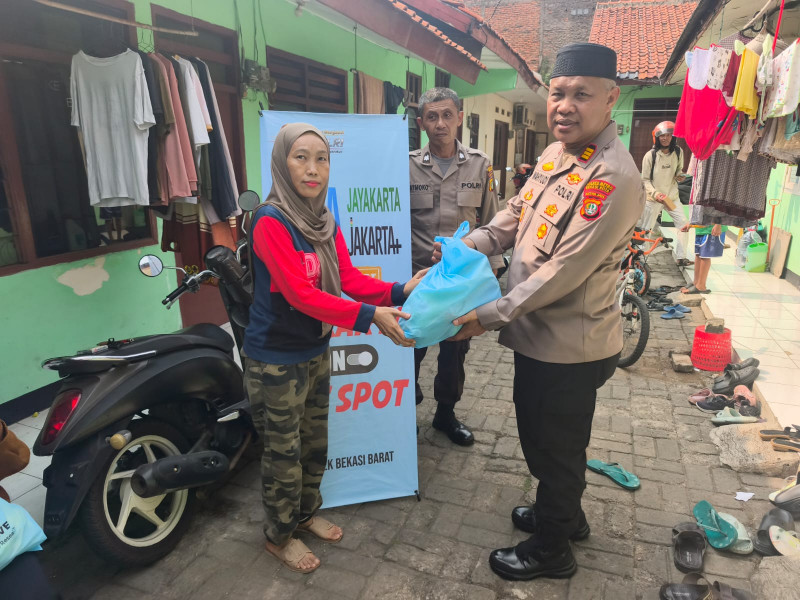 Kapolsek Bekasi Barat Gelar Jakarta On The Spot di Jakasampurna, Ajak Warga Cegah Tawuran dan Judi Online