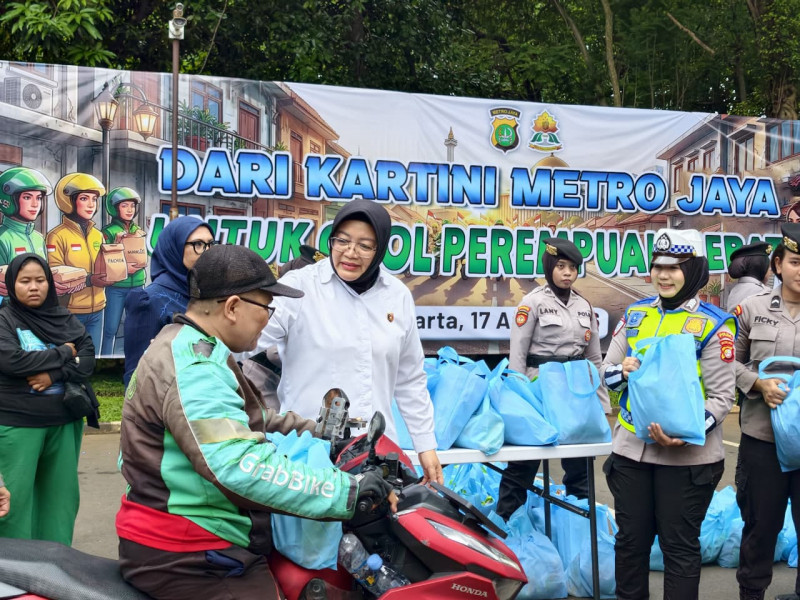 Jum’at Peduli Kartini Polda Metro Jaya, Wujud Kepedulian untuk Ojol Perempuan