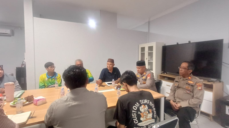 Kapolsek Bekasi Barat Turun Langsung, Sosialisasikan “Sabuk Kamtibmas” di RW 05 Kranji
