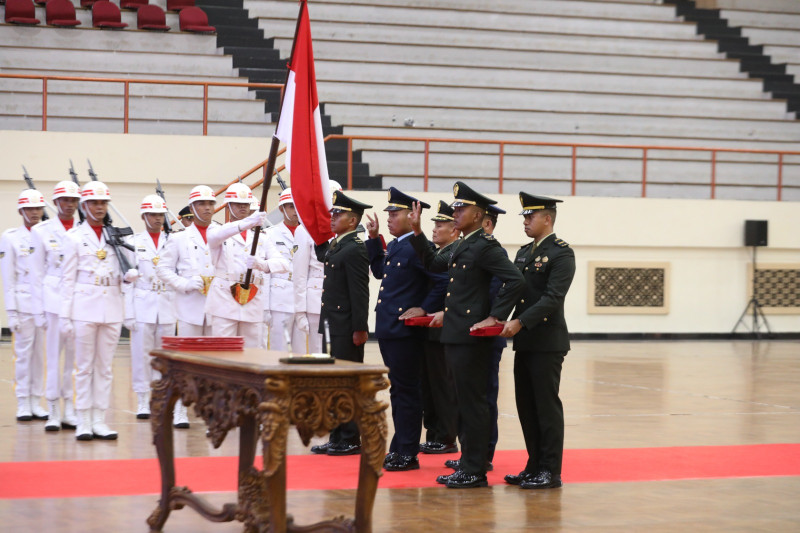 Wakasad Hadiri Pelantikan 51 Perwira Keahlian Khusus Dikmapa PK TNI