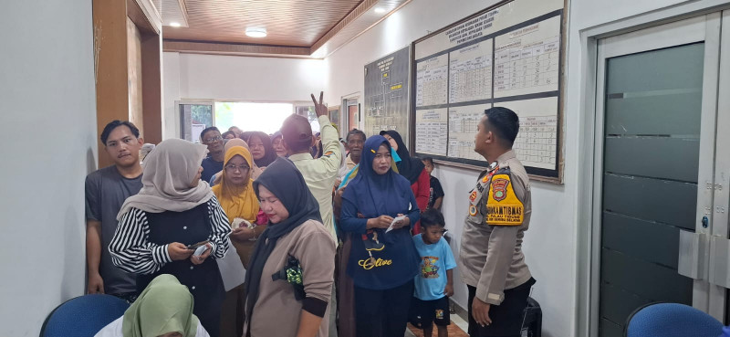 Pembagian Pangan Murah di Pulau Tidung Berjalan Lancar, 420 Warga Terima Bantuan