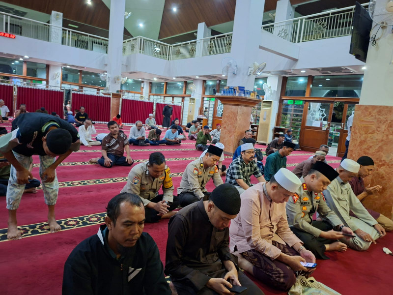 Polres Jakut Gaungkan Pesan Cegah Tawuran dan Ajak Warga Jaga Lingkungan