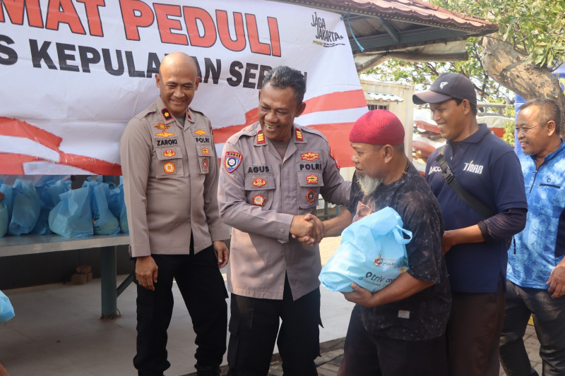 Jumat Peduli, Polres Kepulauan Seribu Perkuat Sinergi Bersama Komunitas Sabuk Kamtibmas