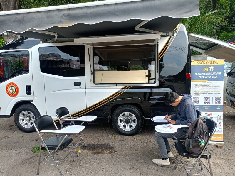 Pelayanan SKCK Online Keliling Polda Metro Jaya Disambut Positif, Warga Puas: Cepat, Mudah dan Ramah