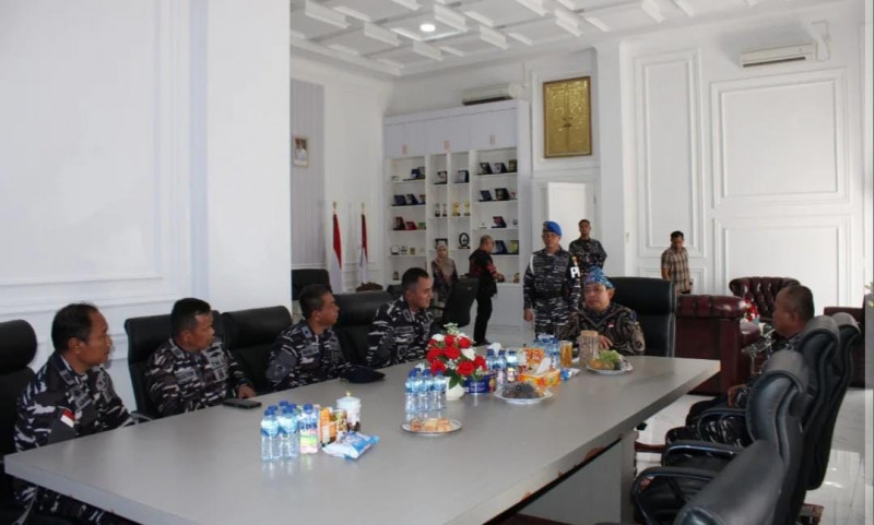 Pererat Silaturahmi, Danlanal Bengkulu Laksanakan Courtesy Call (CC) ke Walikota Bengkulu