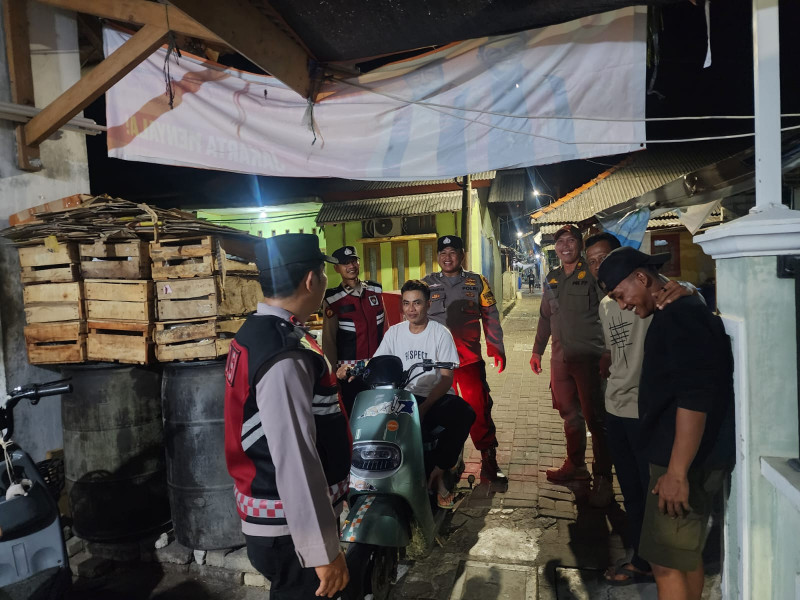 Jakarta On The Spot Hadir di Pulau-Pulau Penduduk, Polsek Kepulauan Seribu Selatan Ajak Warga Manfaatkan Layanan Polisi 110